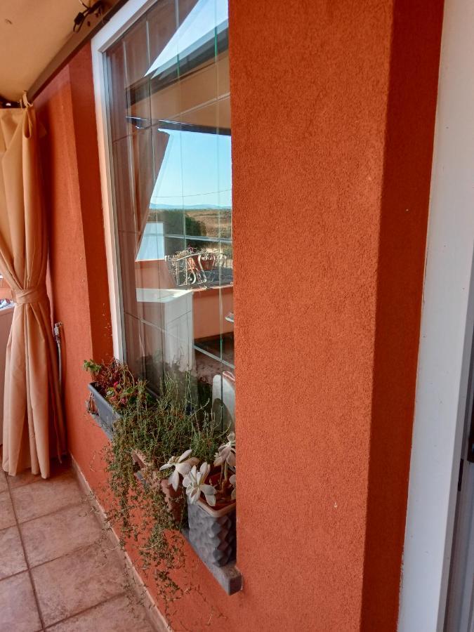Casa Vacanza Le 2 Isole Suni Exterior photo